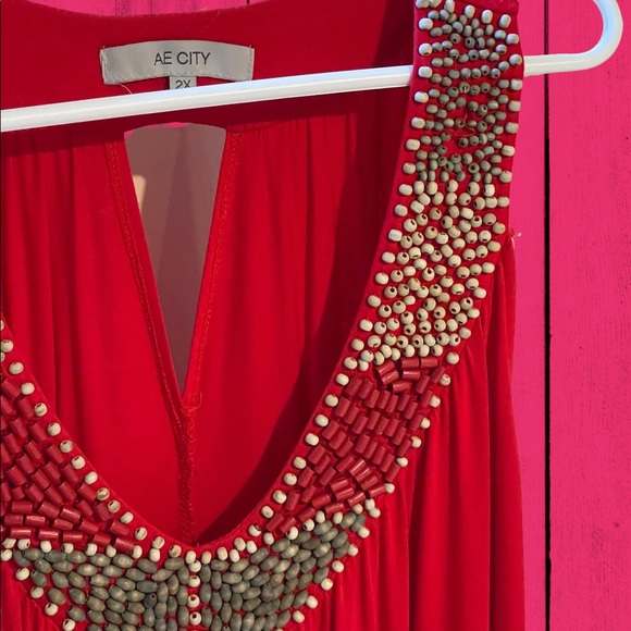 V-neck true red beaded detailing v-back to the neck - Picture 6 of 10